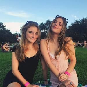 Meet your Posher, Emi